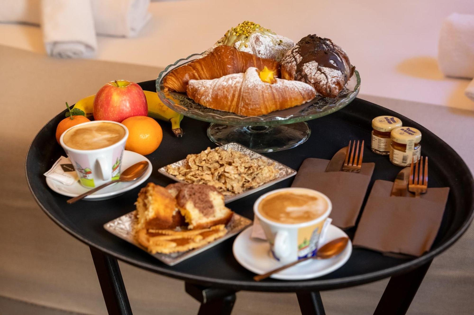 Fontana Di Trevi Roma Luxury Suite Ngoại thất bức ảnh