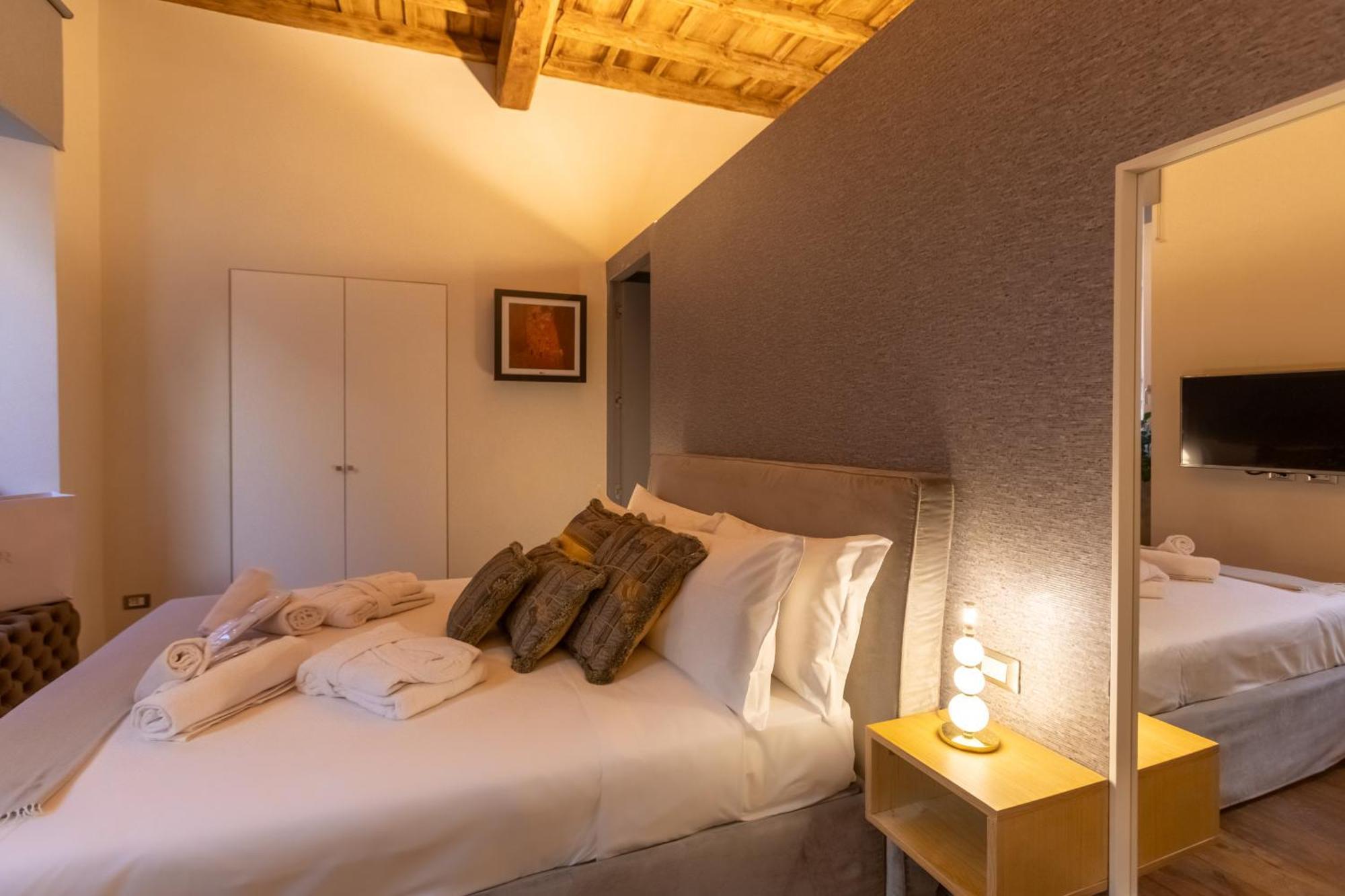 Fontana Di Trevi Roma Luxury Suite Ngoại thất bức ảnh
